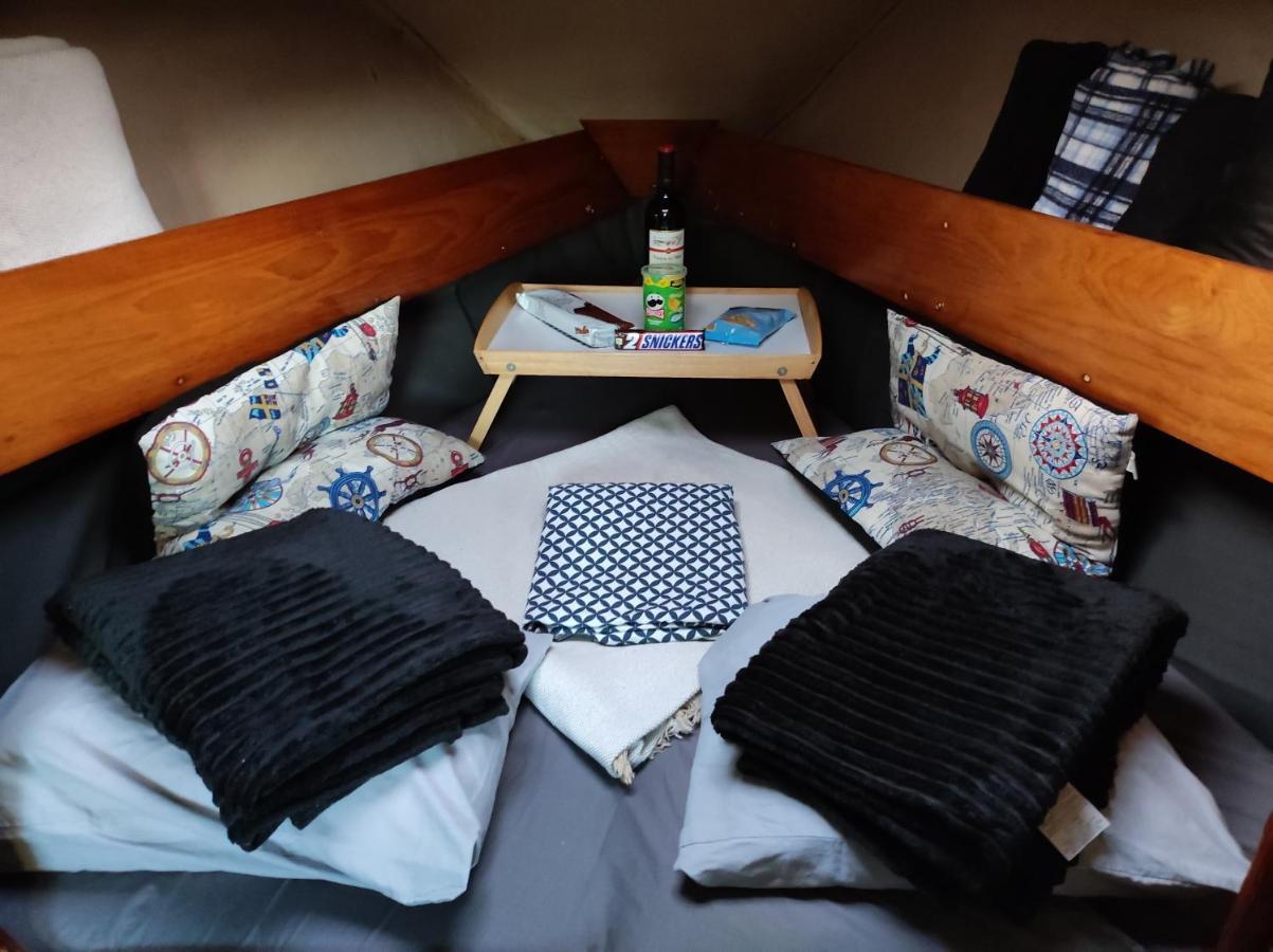 Hotel Sleep On A Sailing Boat Barcelona Sant Adrià de Besòs Exterior foto